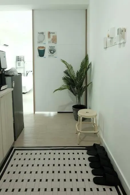 Cny Hbv Bauhaus Studio In Mount Austin Apartamento Johor Bahru Malásia