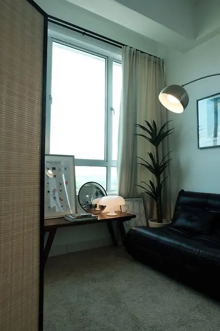 Cny Hbv Bauhaus Studio In Mount Austin Apartamento Johor Bahru Malásia